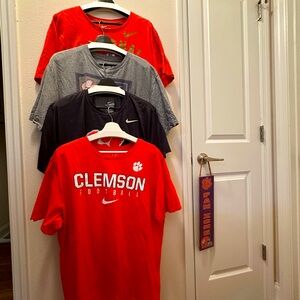 Bundle of 4… Mens Nike Clemson T-Shirts. All XXL (CT0023)